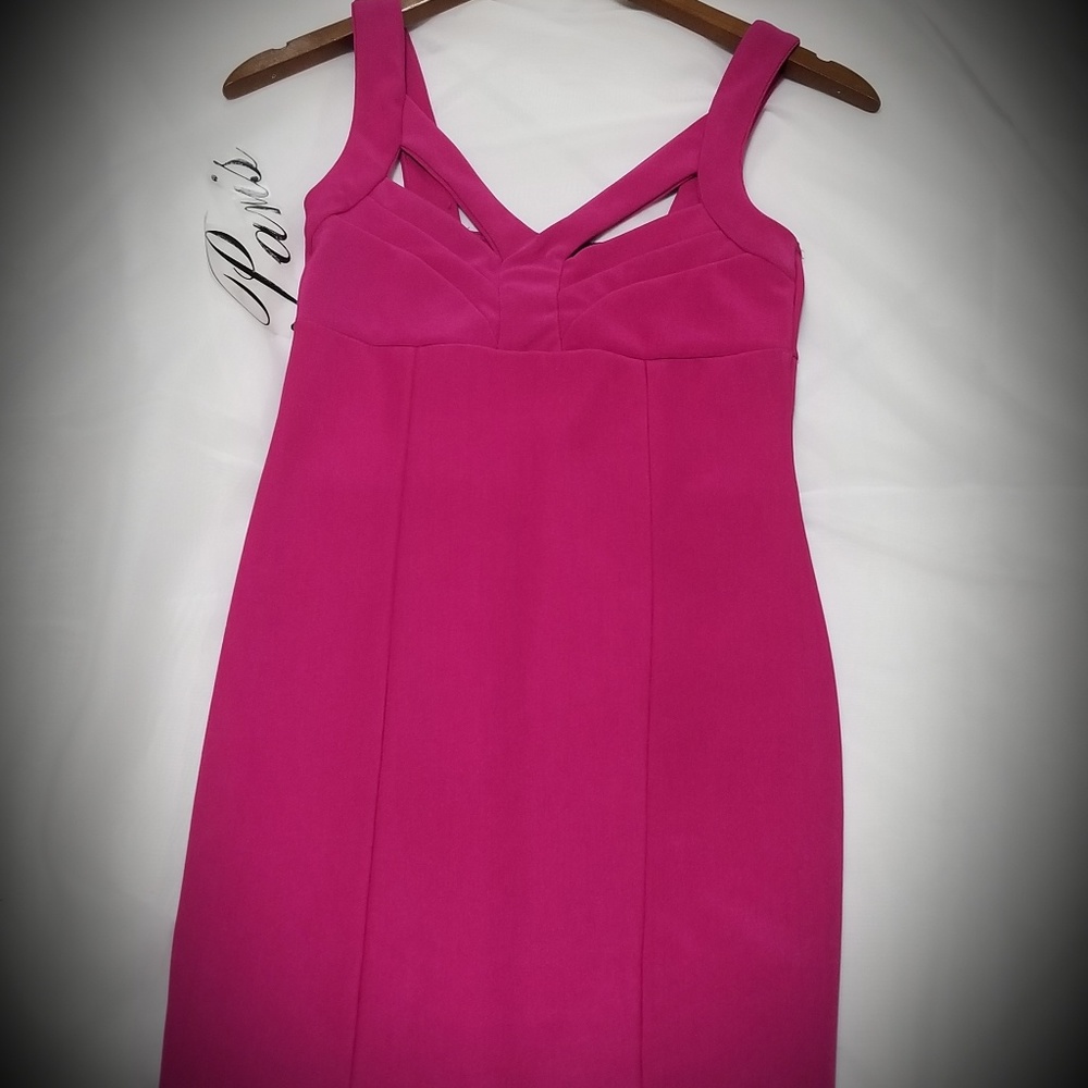 Y2K Fusia body fitted mini by Jeanette Fashion - Picture 3 of 8